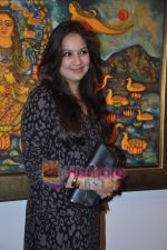 at Rekha Burman_s art show in Jehangir Art Gallery on 25th Oct 2010 (21).JPG